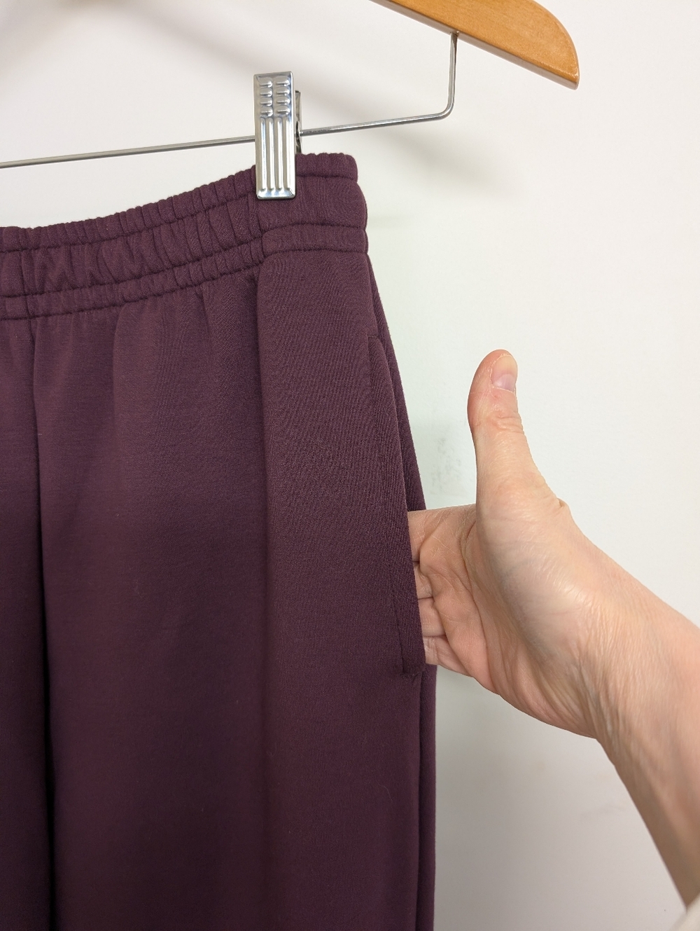 LAZYPANTS JOGGERS BURGUNDY ELASTIC WAIST ATHLEISURE SIZE XS - Picture 3 of 4